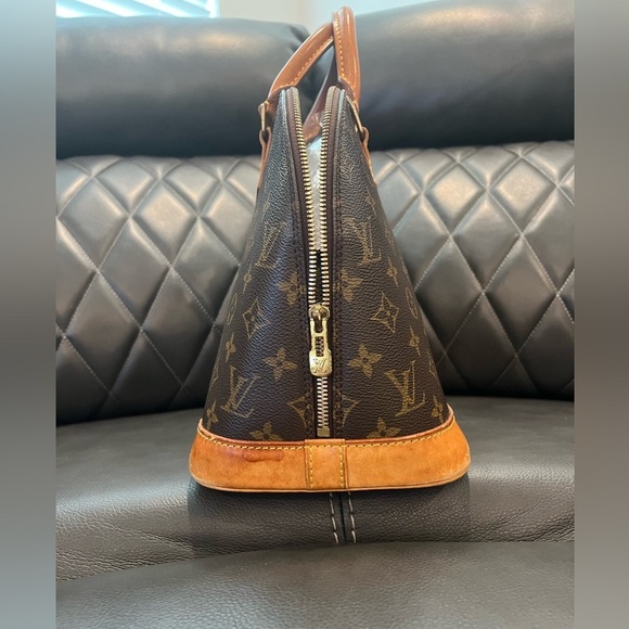💎100% Authentic Louis Vuitton Monogram Alma Handbag - Picture 3 of 6